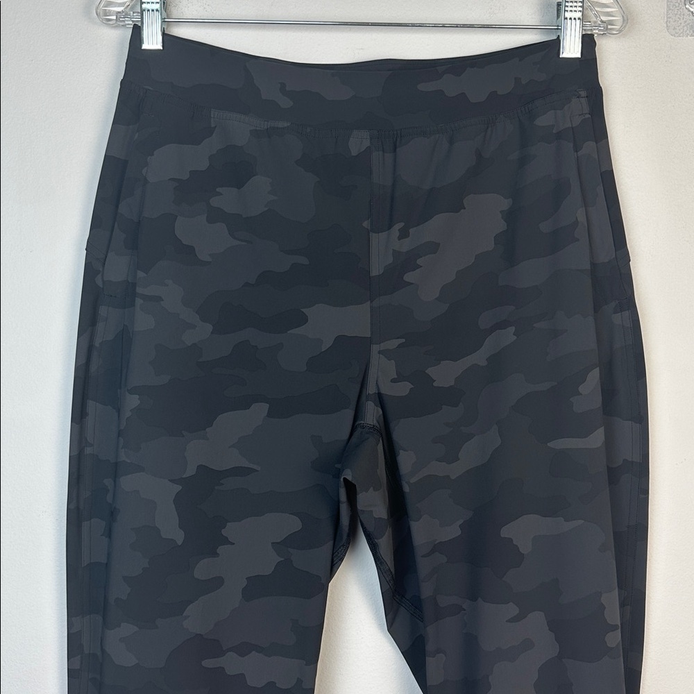 Lululemon Adapted State High Rise Joggers 28” Heritage 365 Camo Deep Coal Size 8 - Picture 3 of 16
